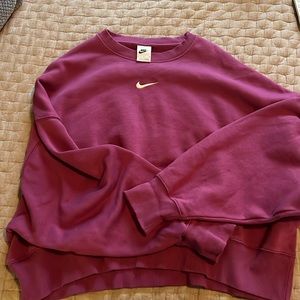 Women’s Nike crew neck